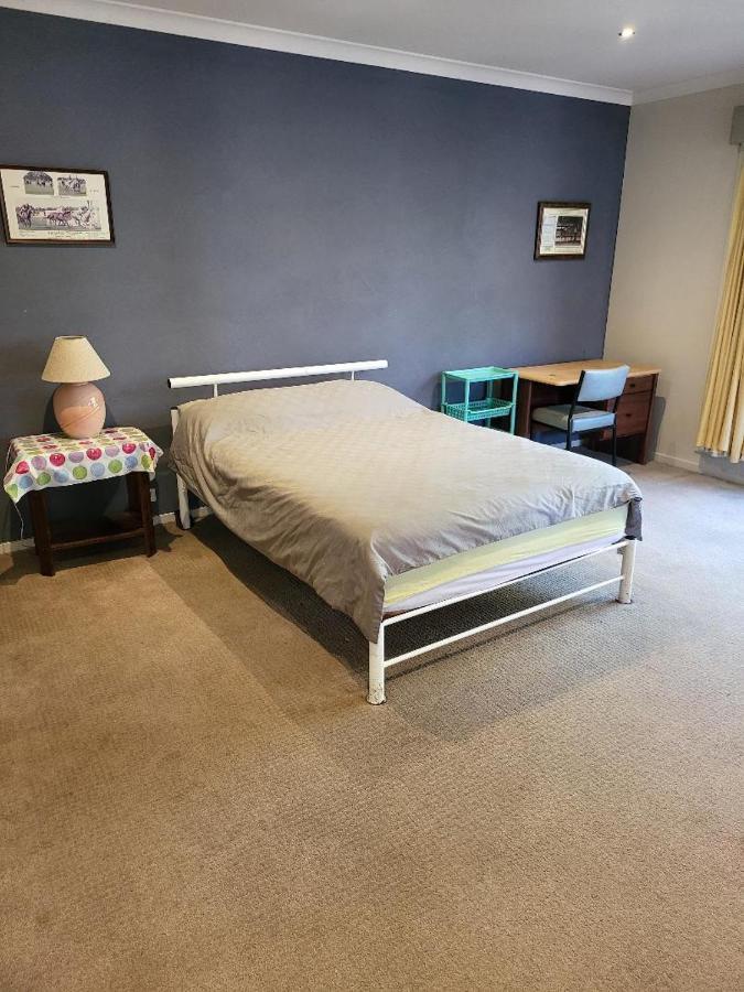 Hotel Lucky House Point Cook Esterno foto